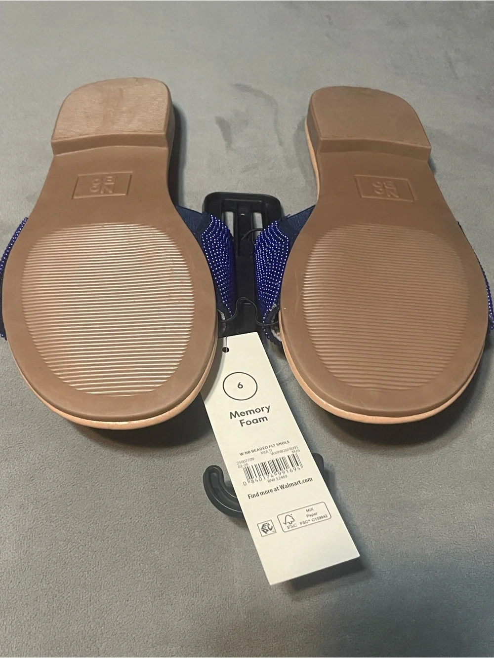 NWT No Boundaries Women’s Size 6 Beaded Fish Slide Sandals Memory Foam